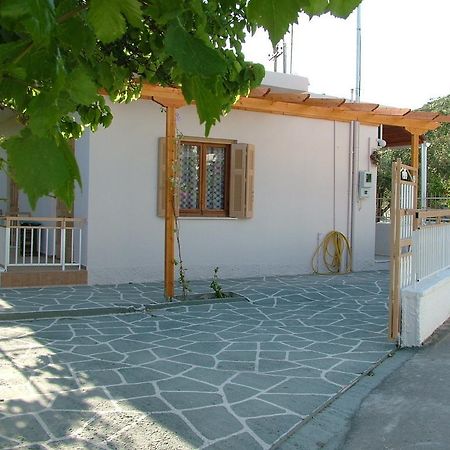 George'S Apartment Agia Marina  Cameră foto