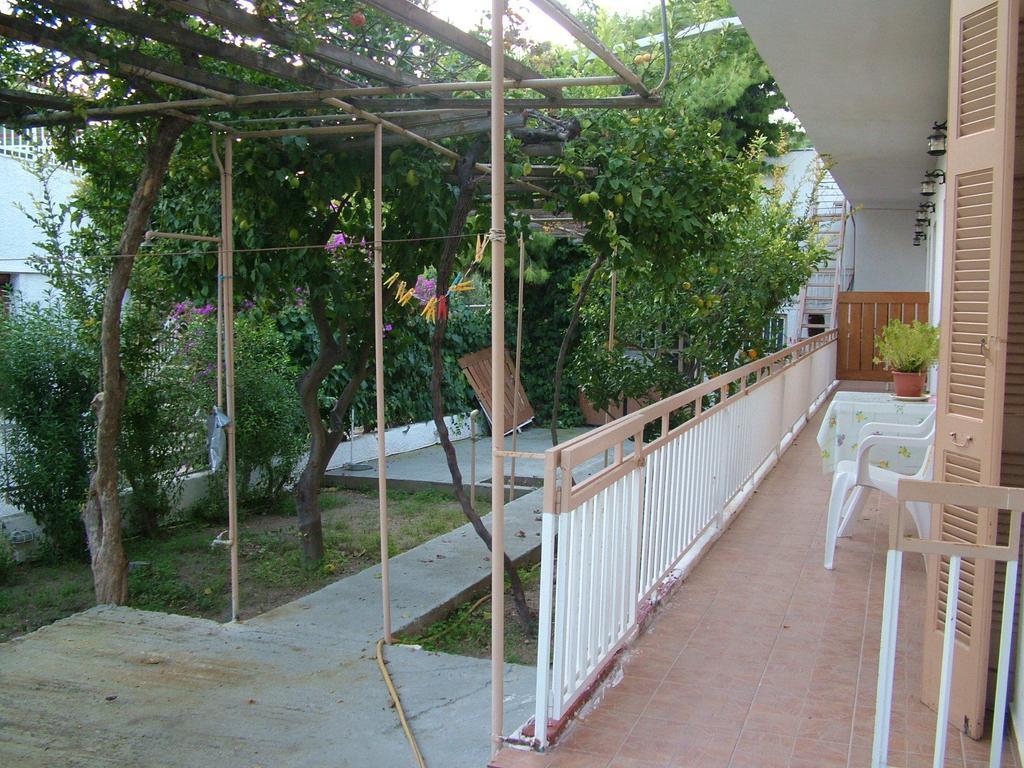 George'S Apartment Agia Marina  Cameră foto